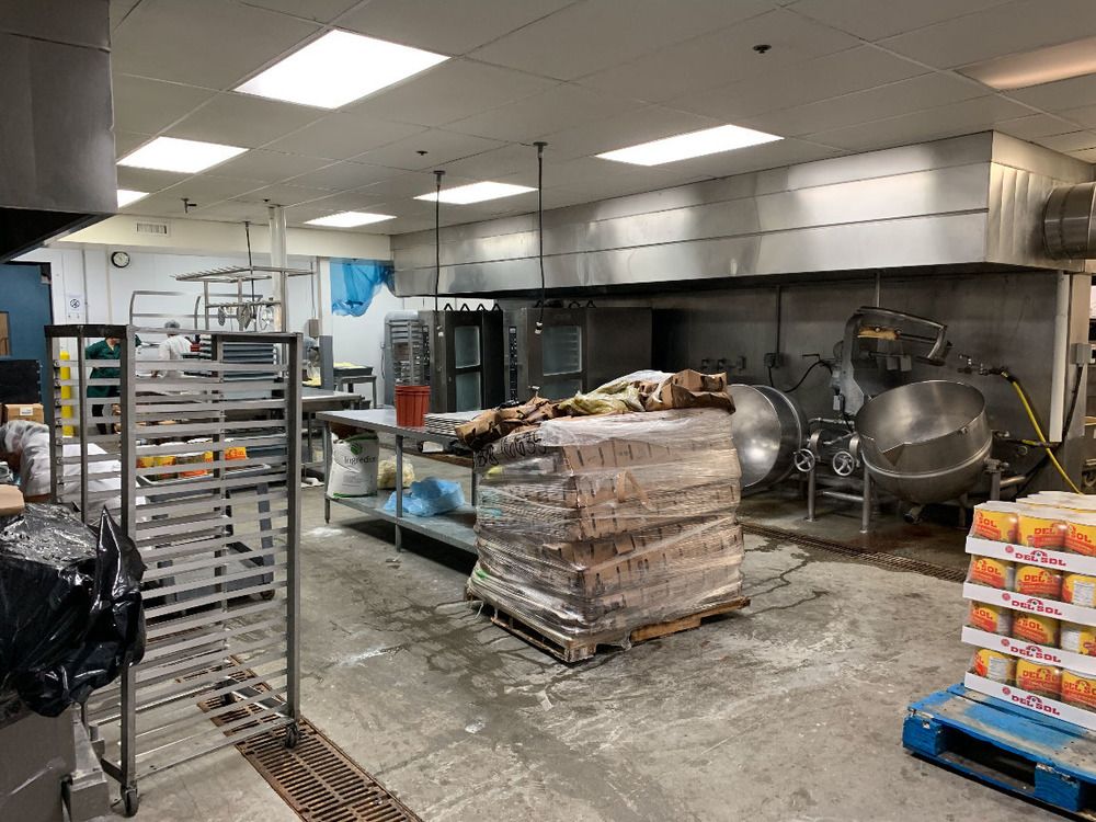 Turnkey USDA Commercial Commissary : 24201 Frampton Ave, Harbor City, CA, 90710
